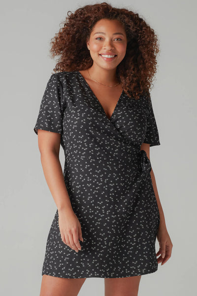 The Short Wrap Dress – VETTA